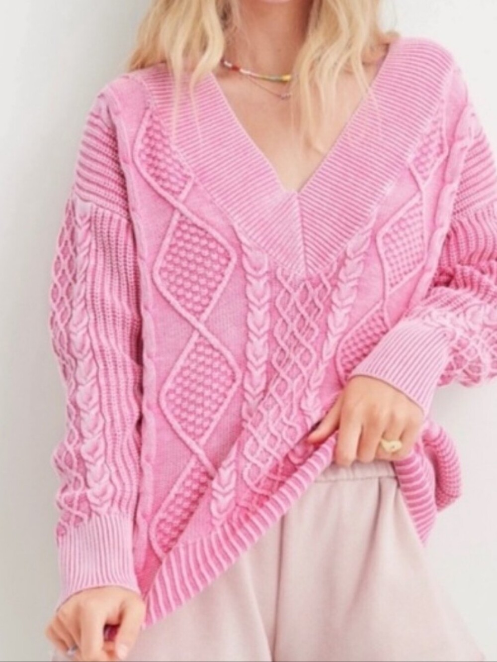 NWT!! Aerie Pink Cable-Knit V-Neck Sweater. Size L